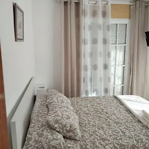 Piso Encantador Mediterraneo Apartamento